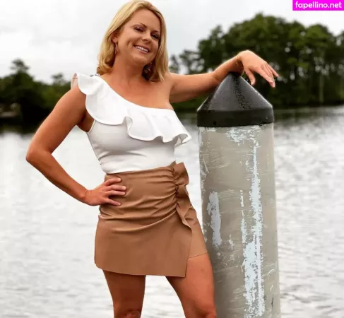 Lois Ann OnlyFans Thumbnail #rJ0I8hb8x5