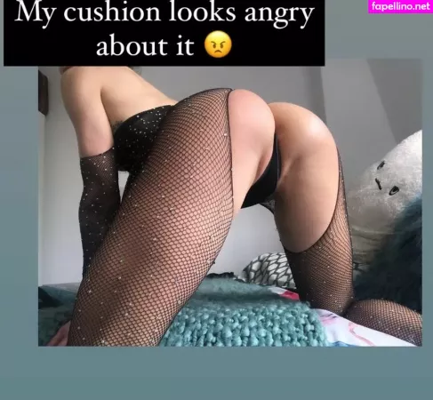 Lois Pacitto OnlyFans Thumbnail #7K2EbZD50l