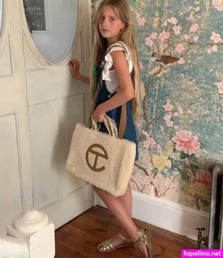 Lois Saunders OnlyFans Thumbnail #9RNIR0OHR9