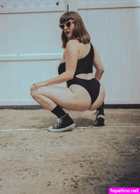 Loisplzfree OnlyFans Thumbnail #3iNR35krS3