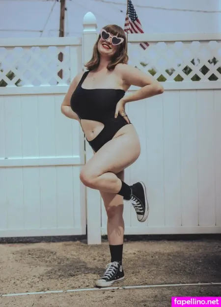 Loisplzfree OnlyFans Thumbnail #Q8KonSpree