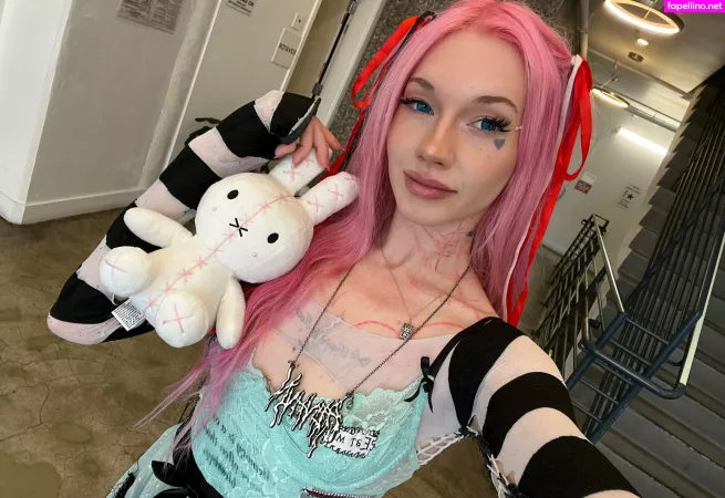 Lokiloti OnlyFans Thumbnail #0Nt9ei4VOS