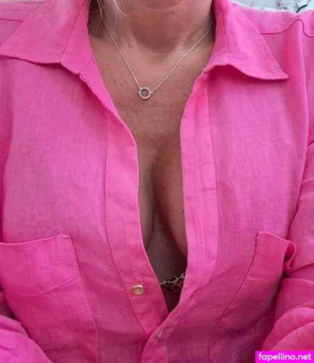 Lol Hotwife OnlyFans Thumbnail #8mKxR2OFgX