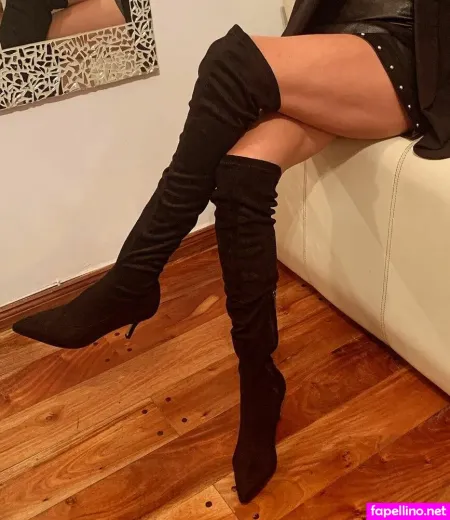 Lol Hotwife OnlyFans Thumbnail #R4TU6N3KvY