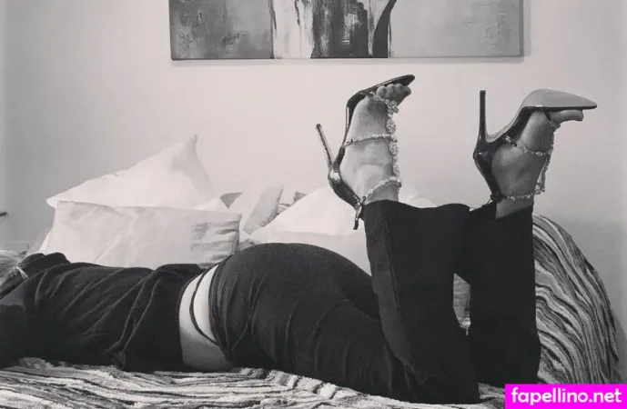 Lol Hotwife OnlyFans Thumbnail #lp0njTIp9Z
