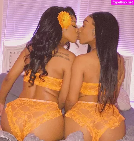 Lola And Moni OnlyFans Thumbnail #3y8lmYDRN8