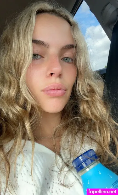 Lola Bellexo OnlyFans Thumbnail #f4fRAAeQXn