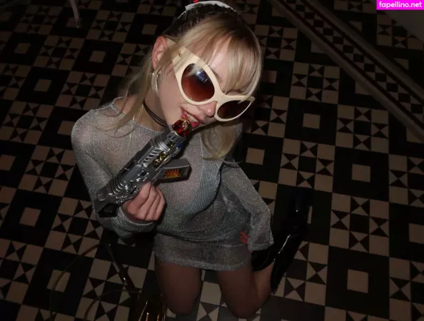 Lola Clark OnlyFans Thumbnail #5IJBHtCisl