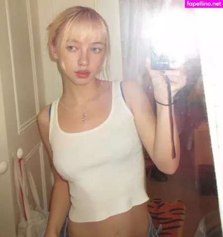 Lola Clark OnlyFans Thumbnail #gJhdMq0msq