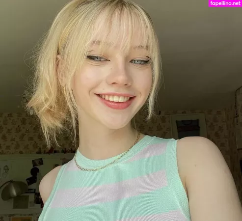 Lola Clark OnlyFans Thumbnail #nENRAxaLdU