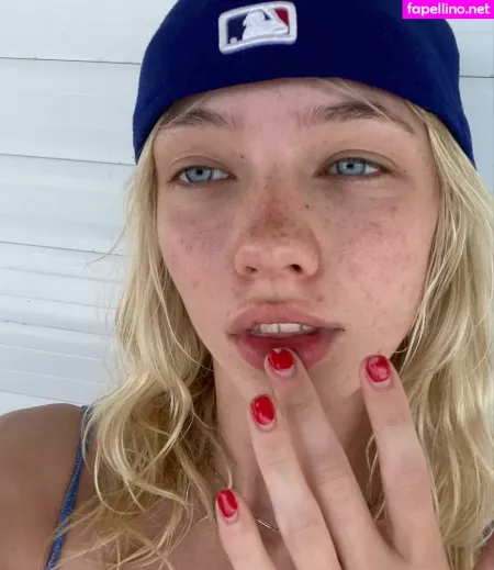 Lola Clark OnlyFans Thumbnail #v2rthMBE6O