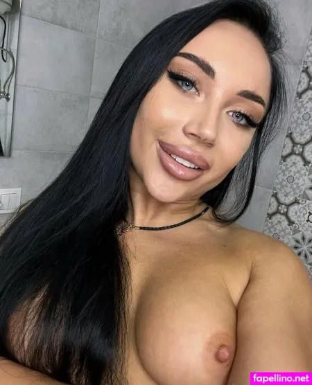 Lola Dazzle Vip OnlyFans Thumbnail #APvdvEMJDv