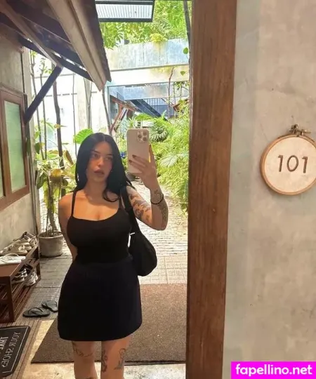 Lola Devours Main Profile Photo