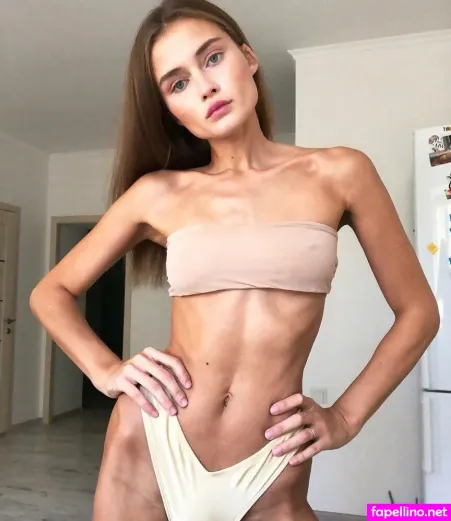 Lola Dikova OnlyFans Thumbnail #tFyjEOito1