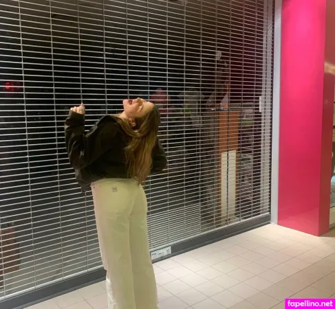 Lola Dubrul OnlyFans Thumbnail #FoZ1fBJQ9I