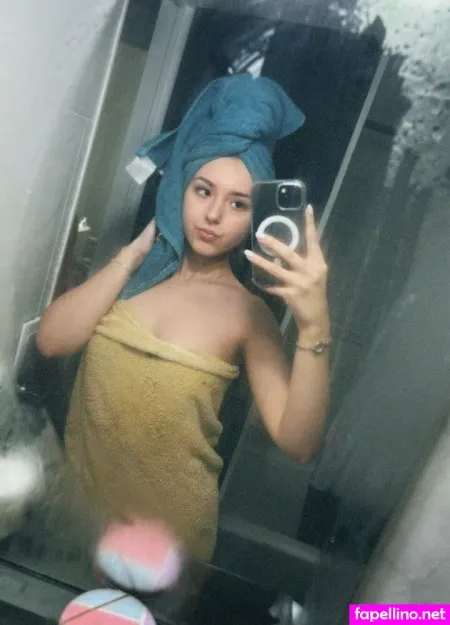 Lola Elfie OnlyFans Thumbnail #VdStsvnVCV