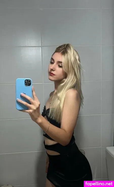 Lola Elfie OnlyFans Thumbnail #ugt1YaEiue