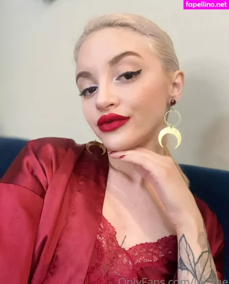 Lola Fae OnlyFans Thumbnail #qwD5QCRZq4