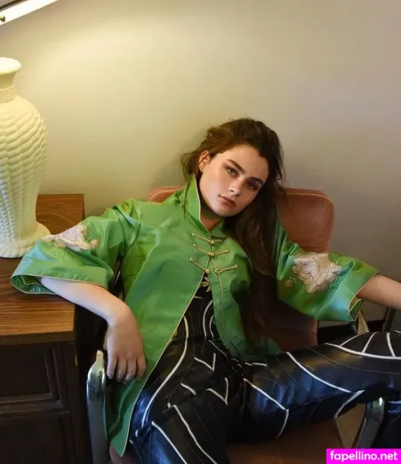 Lola Flanery OnlyFans Thumbnail #9MxJpVcuOD