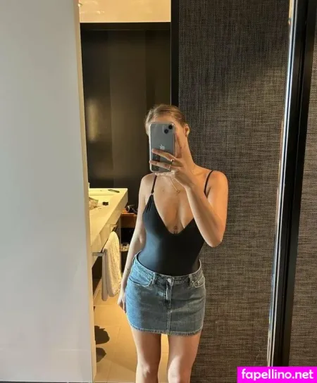 Lola Fox OnlyFans Thumbnail #pgYyKUNaG5