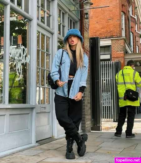 Lola Indigo OnlyFans Thumbnail #AHQLxCesI9