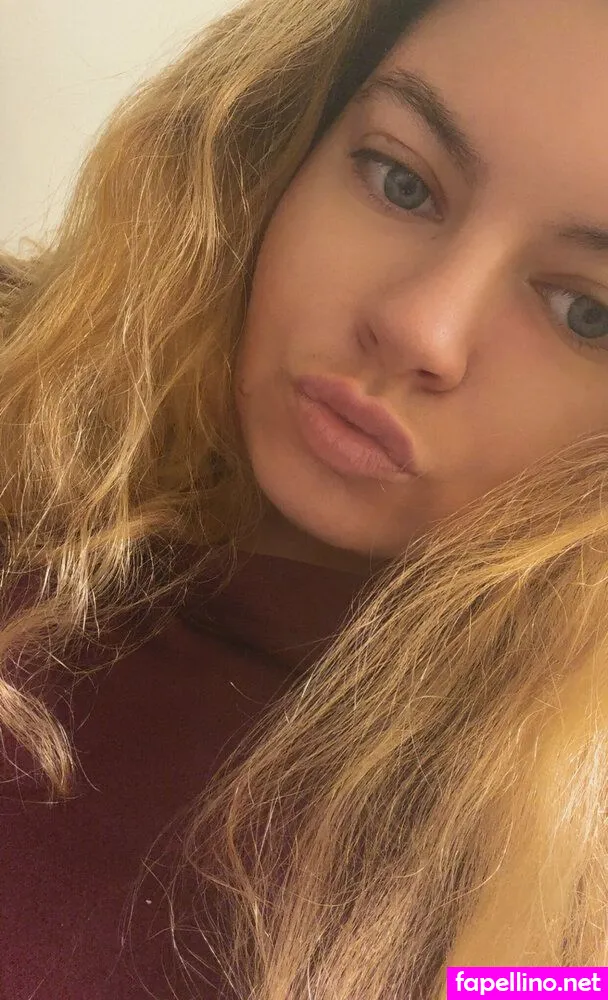 lola_kiss, lola_kiss_ Nude Leaked OnlyFans Photo #OWR0NyGaEx