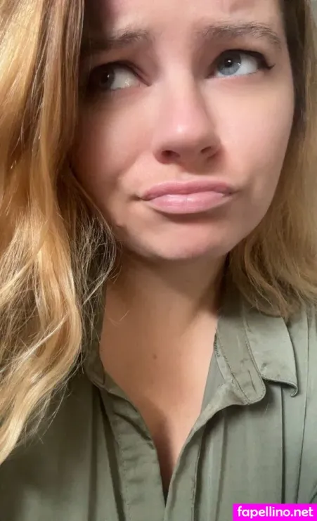 Lola Kiss OnlyFans Thumbnail #VDxMP6BCi1