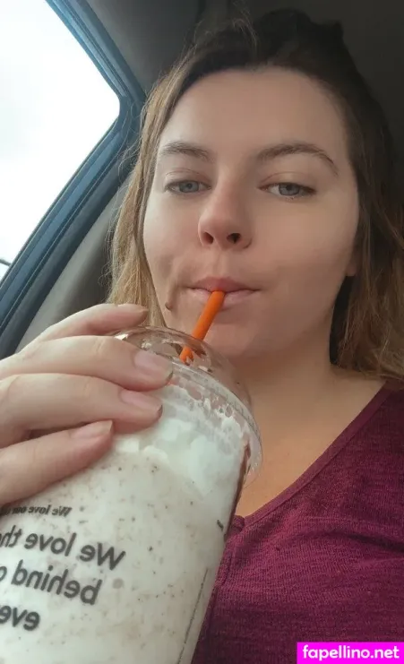 Lola Kiss OnlyFans Thumbnail #XbXAp9LeyR