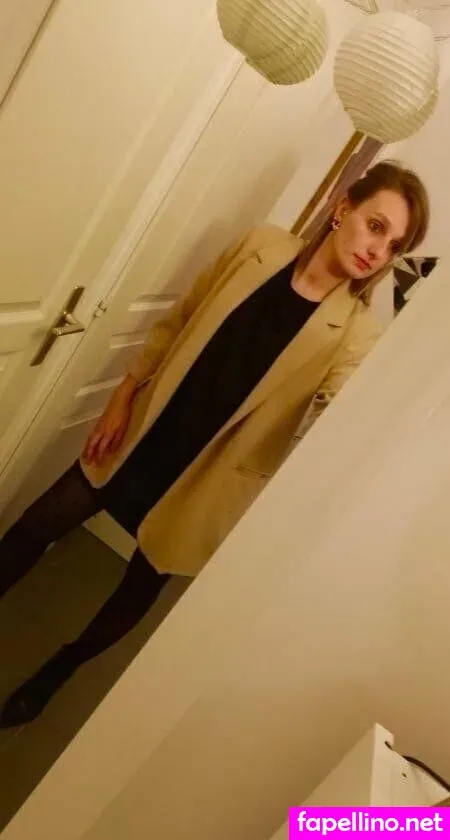 Lola Lov OnlyFans Thumbnail #d2N31efuMU