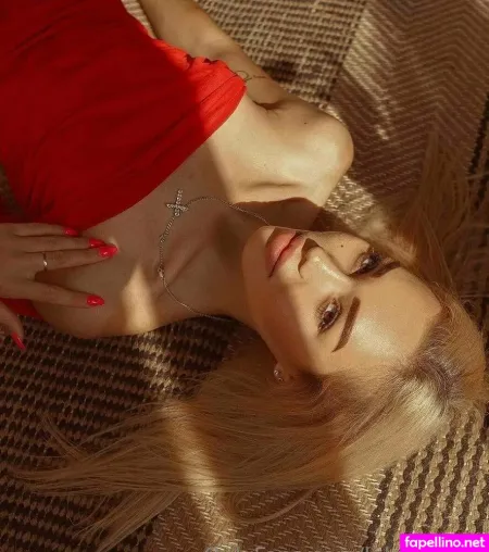 Lola Luxury OnlyFans Thumbnail #1NckDI4d0T