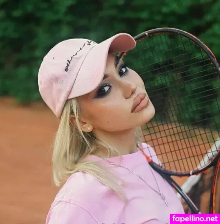 Lola Luxury OnlyFans Thumbnail #If9225YlEY