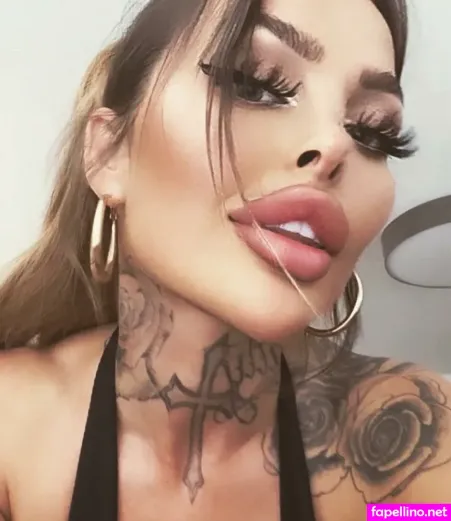 Lola Official OnlyFans Thumbnail #MlS3NRjo5L