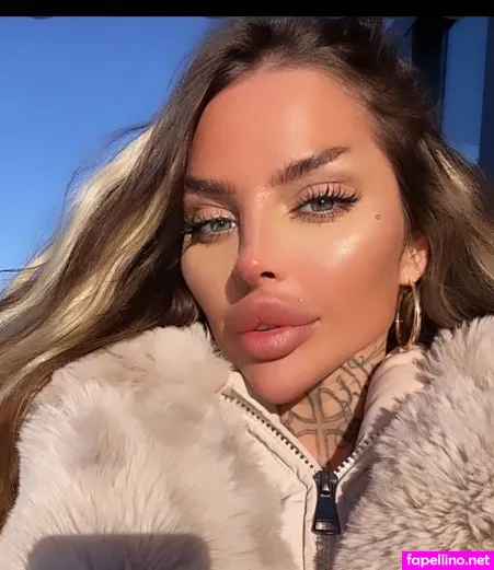 Lola Official OnlyFans Thumbnail #bFxAwbljR0