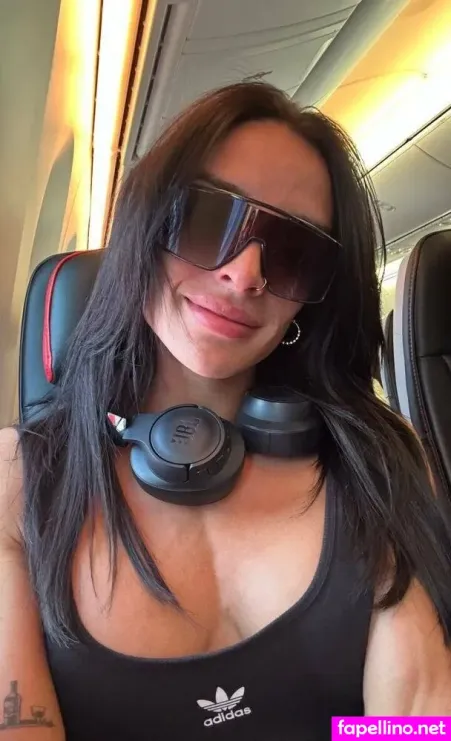 Lola Ray OnlyFans Thumbnail #u6DFLLAqmZ