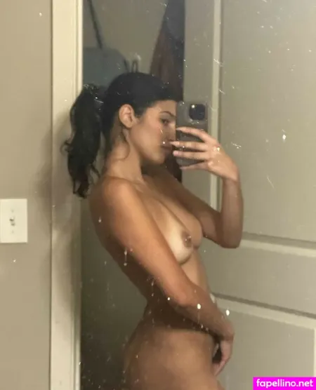 Lola Sobunos Lolaxcxs OnlyFans Thumbnail #Lg4wE2v4vH