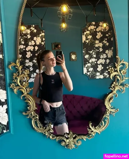 Lola Sw OnlyFans Thumbnail #LR2YQ88px7