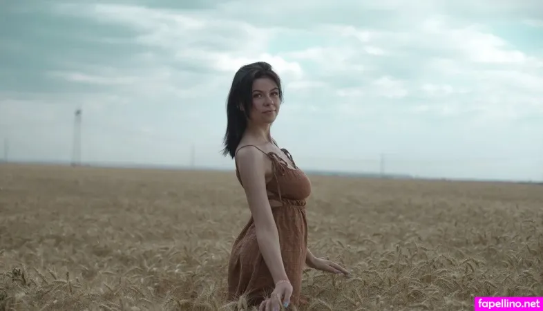 Lola Sweet OnlyFans Thumbnail #1EyKd78IYe