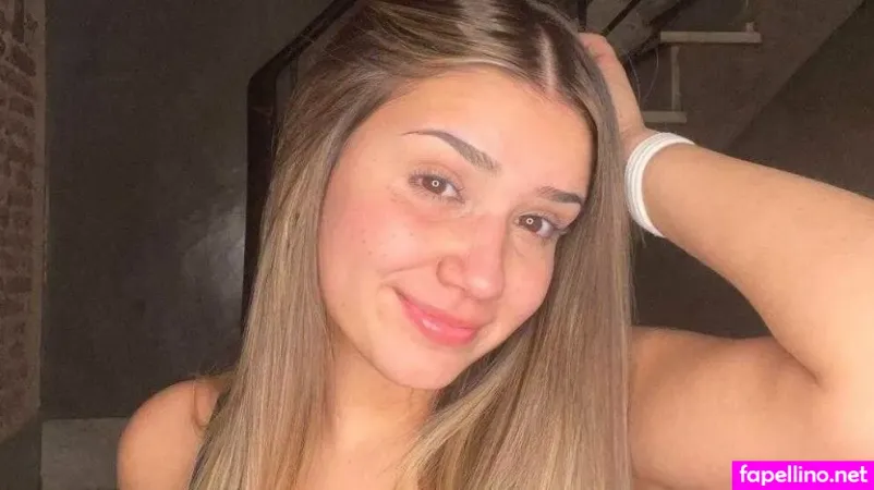 Lola Tomaszeuski OnlyFans Thumbnail #lQguj9UW3T