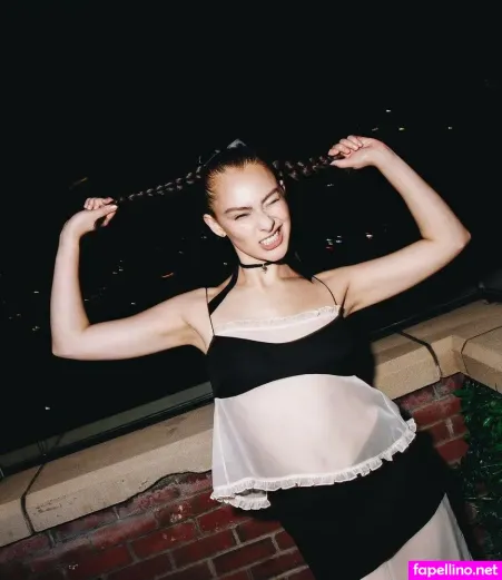 Lola Tung OnlyFans Thumbnail #E5CVyWPPff