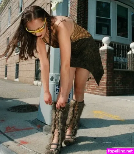 Lola Tung Main Profile Photo