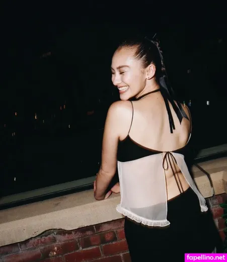 Lola Tung OnlyFans Thumbnail #fKXO3BTUrj