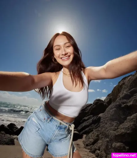 Lola Tung OnlyFans Thumbnail #idFaafJXdP