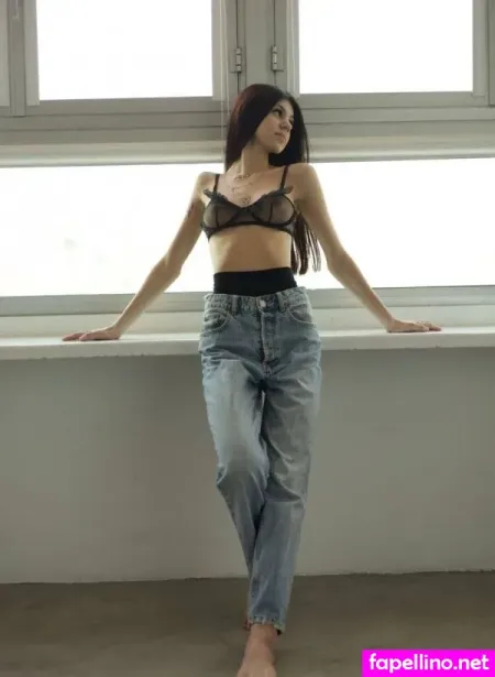 Lola Willow OnlyFans Thumbnail #d3XUuGGxHW