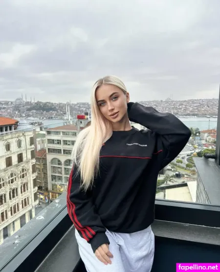 Lolaa Fansvip OnlyFans Thumbnail #21udcO2346