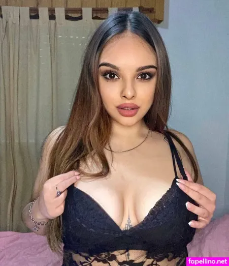 Lolaavalentino OnlyFans Thumbnail #reGAEWKwTm