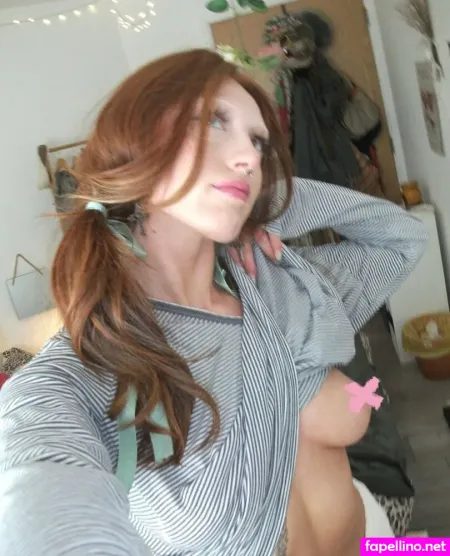 Lolaawesttfree OnlyFans Thumbnail #GIWt3EsxNX