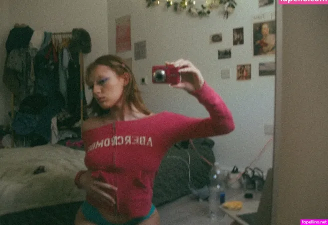 Lolaawesttfree OnlyFans Thumbnail #dKoHOpSbDW