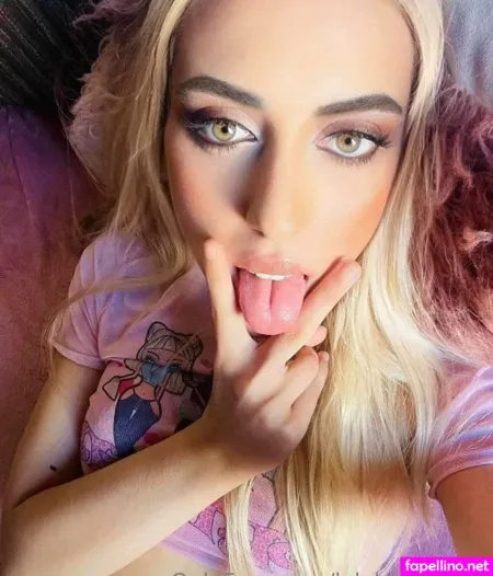 Lolababyheart OnlyFans Thumbnail #9TEAAzMops