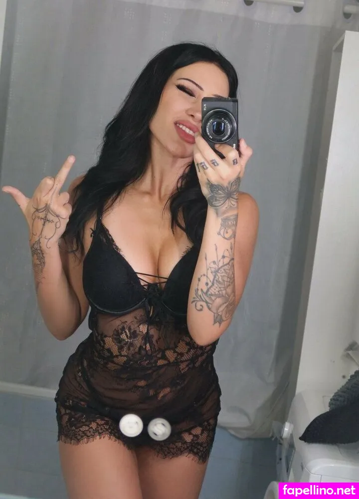 lolabellx, lolabellx_ Nude Leaked OnlyFans Photo #W3by2nu8cy