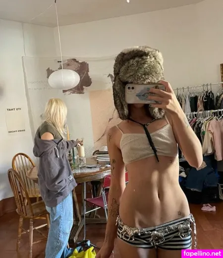 Lolabllue OnlyFans Thumbnail #QGb9cRYOnr